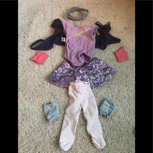 Isabelle’s Ballet Outfit (DOES NOT COME WITH DOLL)